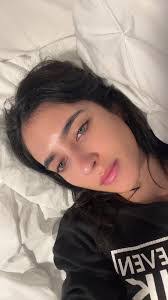 Eileen Herbert's Instagram, Twitter & Facebook