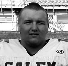 Building barricaded as crack grows