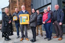 Above Adventure receives community defibrillator