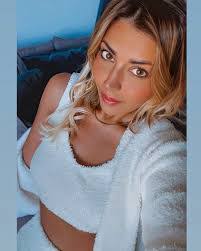 Barbara Polito's Instagram, Twitter & Facebook