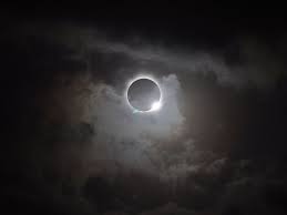Cet article doit être recyclé ( ). Cnes Ar Twitter Le 11 Aout 1999 Avait Lieu La Derniere Eclipse Totale De Soleil Du 20e Siecle Vous Vous En Souvenez