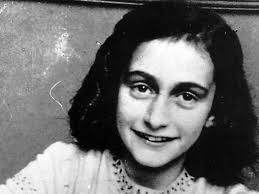 Ritrovata una poesia di Anna Frank: sarà battuta all'asta