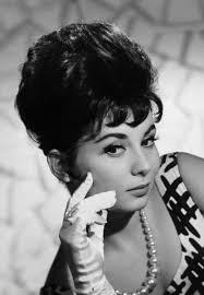 Belgin doruk son dramını özel hayatında oynuyor, ne yazık ki beyaz perdenin en sağlam yuvası çatırdıyor. Nasuh Bektas On Twitter Belgin Doruk Dogum Gununde Saygi Ile Aniyorum 28 Haziran 1936 Belgindoruk