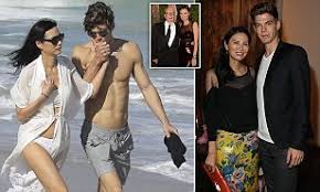 Finding impartial jurors has been difficult. Rupert Murdoch S Ex Wendi Deng Splits With Hungarian Model Toyboy Lover After Two Years Together Daily Mail Online