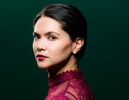 Lilan Projekty :: Photos, videos, logos, illustrations and branding ::  Behance