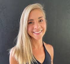 Abby Housefield's Instagram, Twitter & Facebook