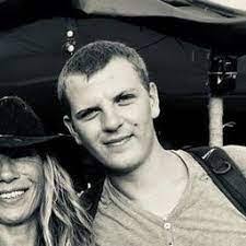 Maximillian Victor Self