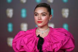 She is known for the falling (2014), her film debut, lady macbeth (2016), outlaw king (2018), fighting with my family (2019), and midsommar (2019). Florence Pugh Bintangi Film Baru Garapan Olivia Wilde Republika Online