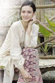 Aishah (diana danielle) is a young woman living during the japanese occupation of malaya, who, after being knocked unconscious while escaping from the clutches of the japanese army, wakes up in a quiet, sleepy village, seemingly untouched by the war. Facebook