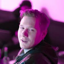 Stream Tom Danks music