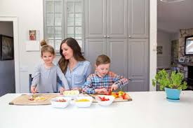 Looking to lose some weight? Why Weight Loss Diets And Weight Loss Apps For Kids Are Never A Good Idea