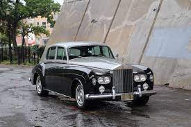 The silver cloud is the first rolls royce to be equipped with hydromechanical rear brakes. 1963 Rolls Royce Silver Cloud Iii Left Hand Drive Stock 21977 For Sale Near Astoria Ny Ny Rolls Royce Dealer