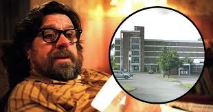 Royale Family star Ricky Tomlinson is in Grimsby tomorrow