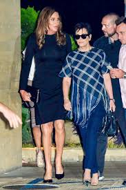 Caitlyn jenner was born on october 28, 1949 in mount kisco, new york, usa as william bruce jenner. Caitlyn And Kris Jenner Hug At Nobu Pictures Popsugar Celebrity