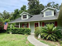 Silver Springs Shores Ocala Fl Real Estate Homes For Sale Realtor Com Florida Home Estate Homes Outdoor Decor