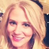 Beth Packard's Instagram, Twitter & Facebook