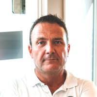 Jan Stelzer's Instagram, Twitter & Facebook