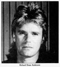 meaning and origin of the verb 'MacGyver'