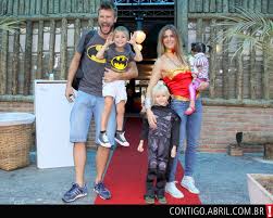 O casal está esperando a primeira menina, e já são pais de joão e francisco, de 11 anos de idade Fernanda Lima E Rodrigo Hilbert Comemoram O Aniversario De 5 Anos Dos Filhos Joao E Francisco Fernanda Criancas