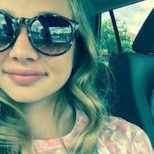 Mia Simpson (giraffe9303)