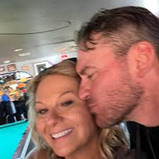 Who can hem a pair of jeans in Star, Mississippi?