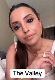 Simon The Valley Janet