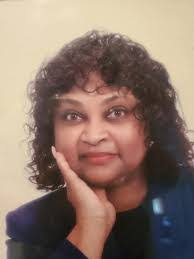 Muriel Giles's Instagram, Twitter & Facebook