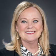 Shannon Letts and I are proud to announce a new professional to our family.  It was just 2 years ago her brother Smith Ney received his white coat at  UTHSC. Smith Ney