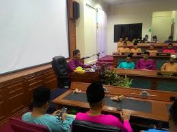 During the reign of sultan abu bakar of johor and under the influence of the british rule in the 1870s. Majlisdaerahyongpeng On Twitter Majlis Sambutan Maulidur Rasul Anjuran Kelab Sukan Dan Kebajikan Majlis Daerah Yong Peng Pada 18 Februari 2016 Https T Co Xp44s7bzo3