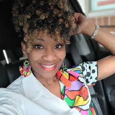 Jo Lynn's Instagram, Twitter & Facebook