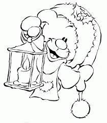 Print een kleurplaat van de kerstman, rendieren, santa's arreslee, kerstklokken, zingende engeltjes of wintertafereeltjes. Pimboli Kerst Kleurplaat