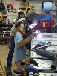 That S The Last One I Will Post I Love This Picture My Dad Used To Teach Me And My Sisters All Kinds Of Stuf Welding Projects Welding And Fabrication Welding