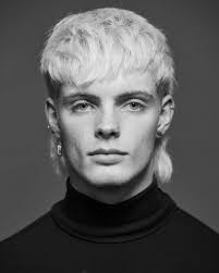 INTRODUCING, new face fresh from Australia… CALUM HALL ✨ We love Calum's  incredible style. He's now available across Canada. Welcome #LBmodel  @calumhalll #newmodel #model #canadianmodel #canadianfashion