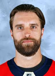 Player photos for the 2011-12 Barrie Colts at hockeydb.com