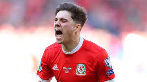 Daniel james's joy at the wales equaliser past switzerland was short lived after he was shocked to be substituted immediately afterwards.kieffer moore. Daniel James Transfer News Wales International Tipped To Be Exciting Addition For Manchester United As Ryan Giggs Welcomes 15m Move Goal Com