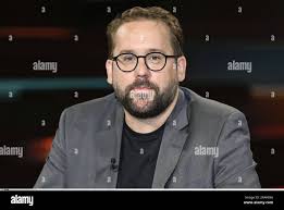 Reporter portrat hi-res stock photography and images