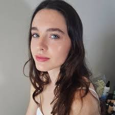 Georgette Lake's Instagram, Twitter & Facebook