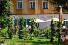 Durch die besuche friedrich schillers in den jahren 1785 bis 1787 erlangte er eine besondere bedeutung unter den gastwirtschaften dresdens. Startseite Historisches Fischhaus