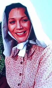 I'm just watching our beautiful Karen Grassle in 'Murder she Wrote'. She's  as gorgeous as ever 💞