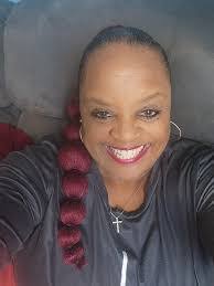 Lorraine Lofton's Instagram, Twitter & Facebook