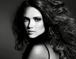 Photog Maura Farr Projects :: Photos, videos, logos, illustrations and  branding :: Behance