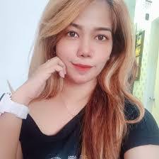 Janice Ambrosio's Instagram, Twitter & Facebook