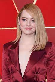 Kit harington, emma stone to host #snl in april; Emma Stone Ist Zum Ersten Mal Schwanger Gala De