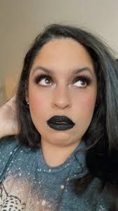 Avon Black Friday specials Henn Health and Beauty Danie Henn Belinda  Marianne Henn