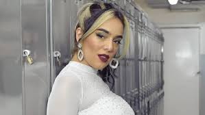 El cantante habló de la enfermedad de su esposa que la mantiene postrada en la cama y con respirador, ya que sus pulmones le funcionan al mínimo. Coronavirus Fallecio El Papa De Angela Leiva Eldoce Tv