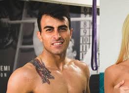 Makwan amirkhani hävisi tasaisen ottelun. Missikaunottaresta Eronnut Makwan Amirkhani Liittyi Tinderiin Ex Rakas Nina Heinikoski Ystavat Ovat Kertoneet Ikavista Huhuista Seiska