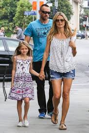In 2004 heidi klum formed an exclusive partnership with birkenstock. Leonardo Dicaprio Heidi Klum And Amanda Birkenstock More Facebook