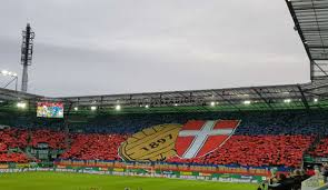 Photos and videos from interesting matches. Sk Rapid Schlagt Red Bull Salzburg Die Drei Grunde Fur Den Uberraschungssieg