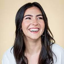 Karla Barlow's Instagram, Twitter & Facebook