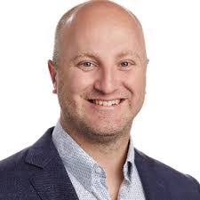 Roger Creighton's Instagram, Twitter & Facebook